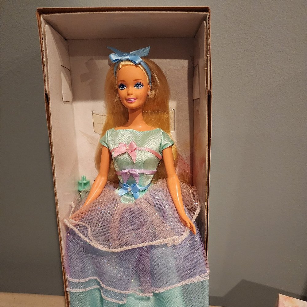 Vintage 1997 Spring Tea Party Barbie NIB